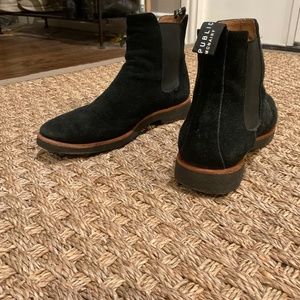 New Republic Black Suede Chelsea Boots w/ Orange Multi-colored sole Size 9.5
